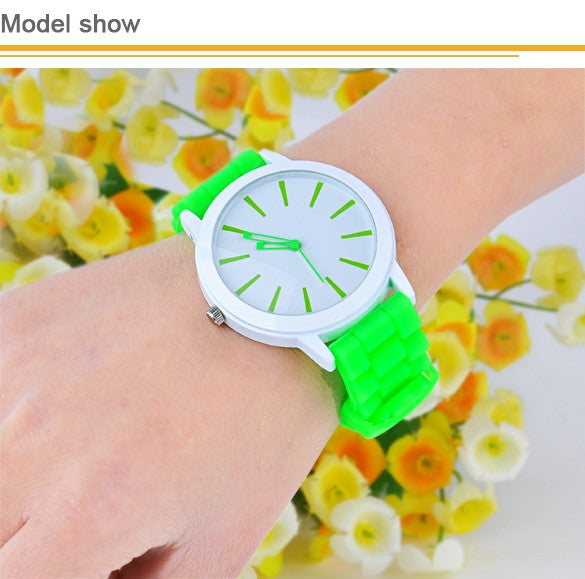 Best Gift Classic Quartz Ladies Jelly Silicone Wrist Watch