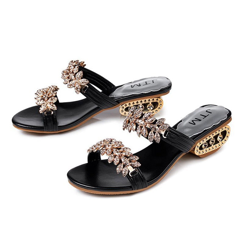Leather Rhinestone Ourdoor Cutout Slippers