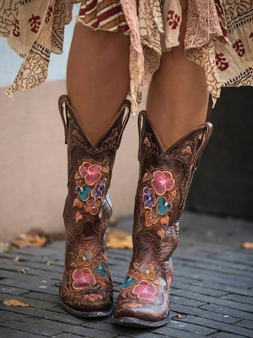 Floral Closed Toe Slip-On Embroidery Boots