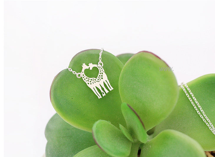 Giraffe Shaped Animal Themed Charm Necklace - MeetYoursFashion - 2
