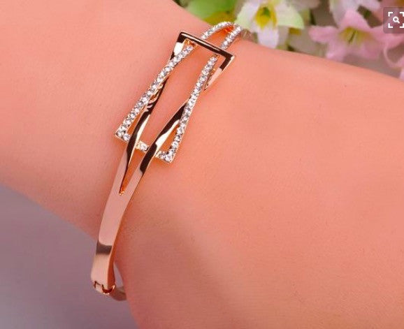 Simple Fashion Crystal Geometric Shape Women's Bracelet