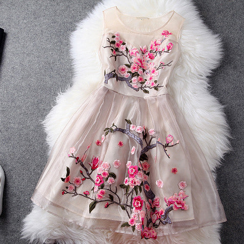 Charming Flower Embroidery Short Skater Dress - MeetYoursFashion - 3